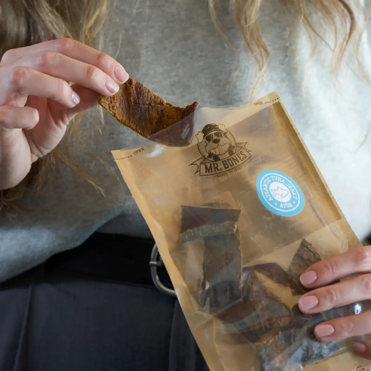 Bag of air-dried Atlantic tuna jerky for dogs, natural dental snack for all sizes