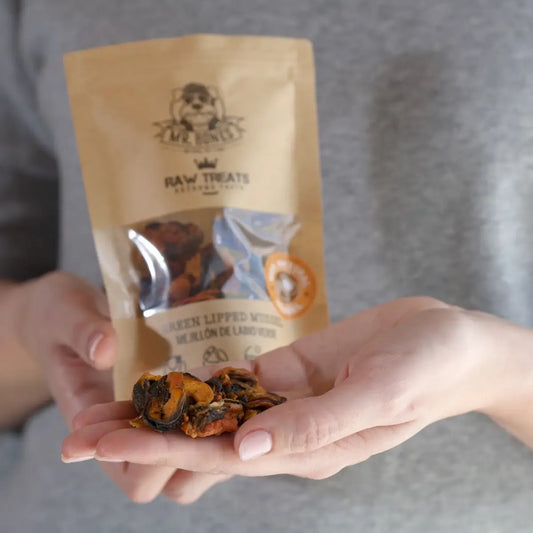 Zip bag of air-dried green lipped mussel treats for dogs and cats, natural omega-3 snack