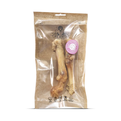 Two air-dried lamb trotters for dogs, high-hardness natural dental chew for medium and large breeds.