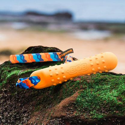BOB 3‑in‑1 dummy dog toy that floats, tugs and fetches for water and land play