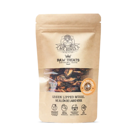 Zip bag of air-dried green lipped mussel treats for dogs and cats, natural omega-3 snack
